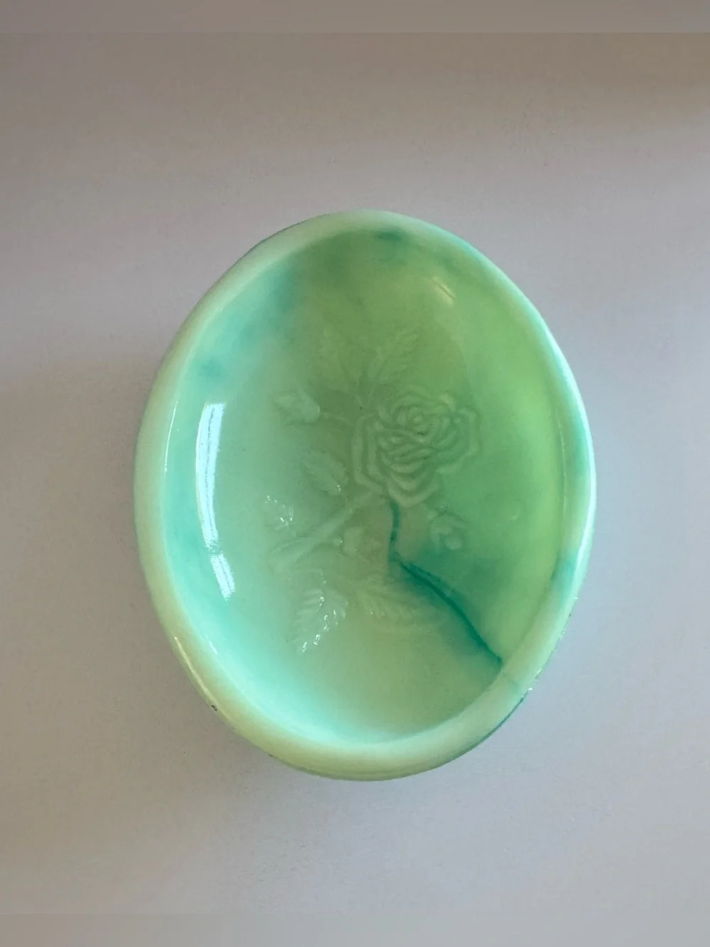 Avon Vintage Green Rose Embossed Soap Dish